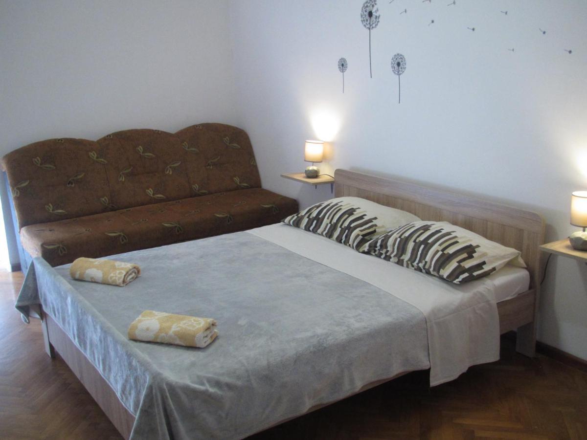 Apartment Rota Zara Esterno foto