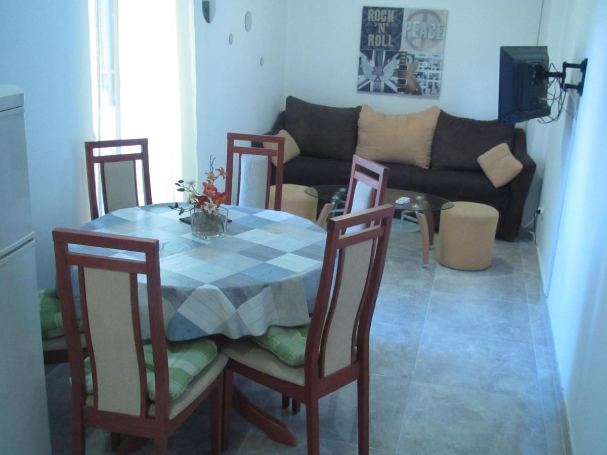 Apartment Rota Zara Esterno foto